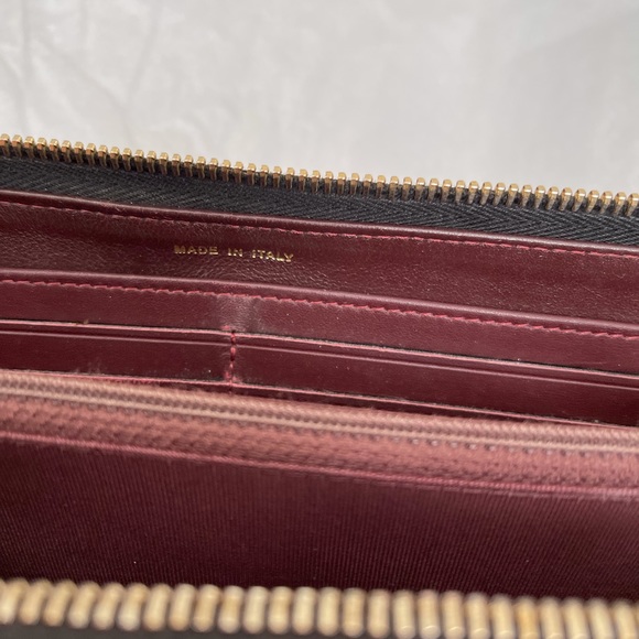 Chanel Caviar Leather Wallet - Picture 7 of 9